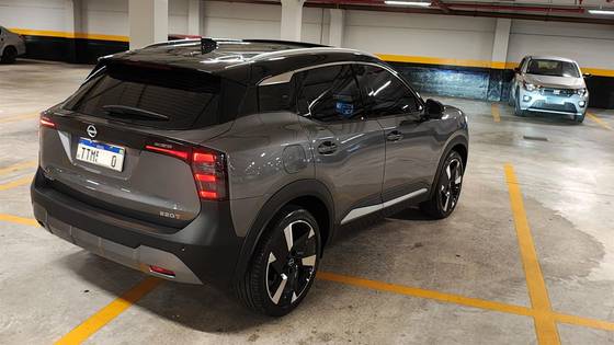 NISSAN KICKS 1.0 TURBO FLEX PLATINUM DCT NISSAN KICKS 1.0 TURBO FLEX PLATINUM DCT